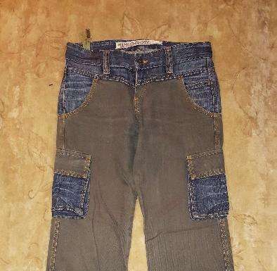 Просто Періс просто в джинсах