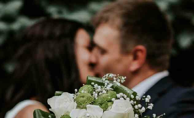 Закохані скинули більше 130 кг на двох і одружилися через 15 років знайомства