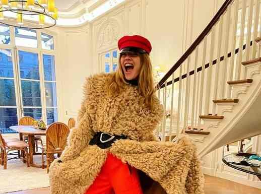 Водянова з’явилася на показі dior без нижньої білизни