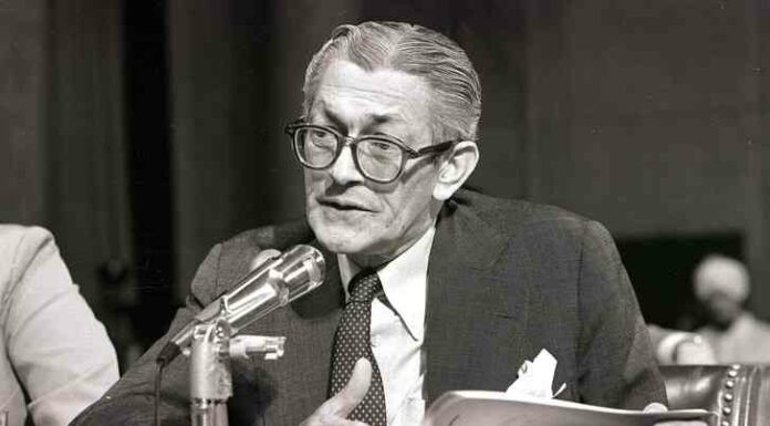 Ким була таємна коханка джона кеннеді «яку поважала навіть його дружина джекі і яку вбили слідом за президентом