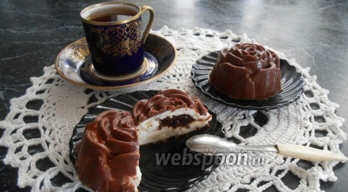 Десерт з сиру з варенням в шоколаді