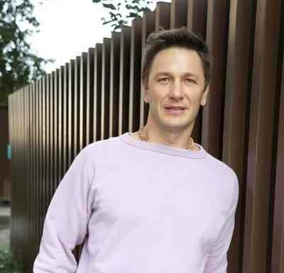 Популярний серіальний актор константинов розповів, як повів дружину в іншого чоловіка