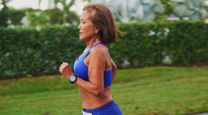 Нестаріючі секрети успіху Джінні Райс у 77 років