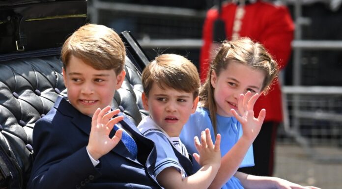 Королівські інсайдери розповідають, чому цей Хелловін буде особливим для принца Джорджа та його братів і сестер