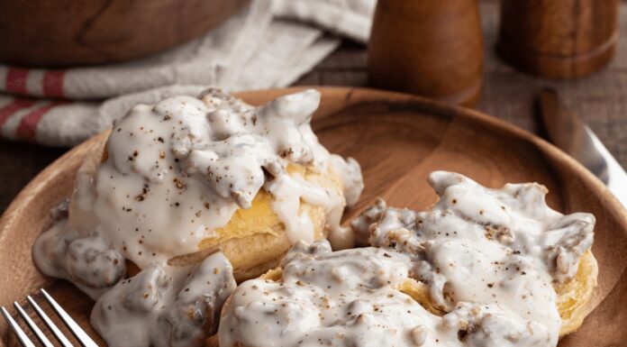 Зберігайте рецепт печива та соусу піонерів, коли вам потрібен ситний зимовий сніданок